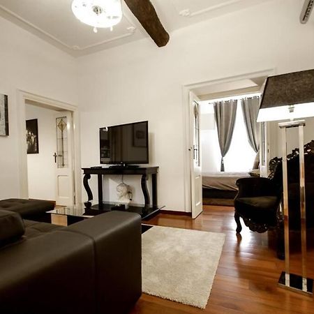 Banchi - Classic Apartment Between Navona And Campo Dei Fiori Rom Exterior foto