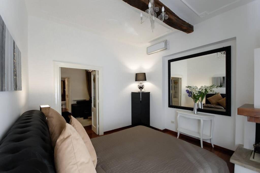 Banchi - Classic Apartment Between Navona And Campo Dei Fiori Rom Exterior foto