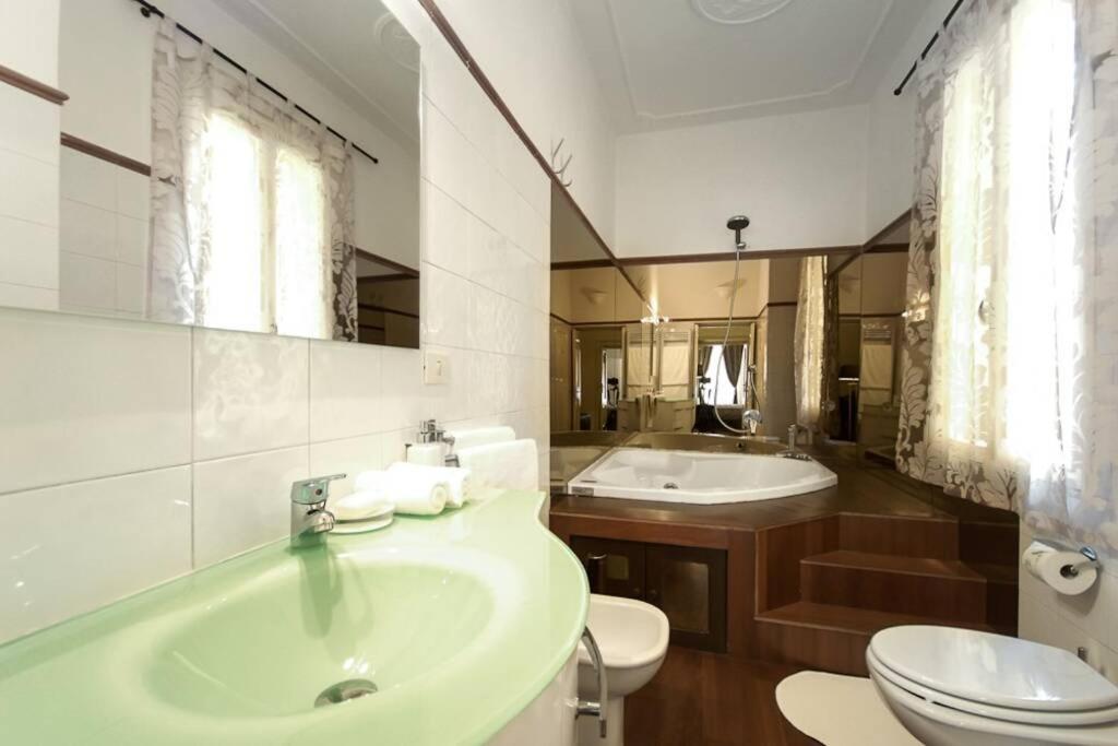 Banchi - Classic Apartment Between Navona And Campo Dei Fiori Rom Exterior foto